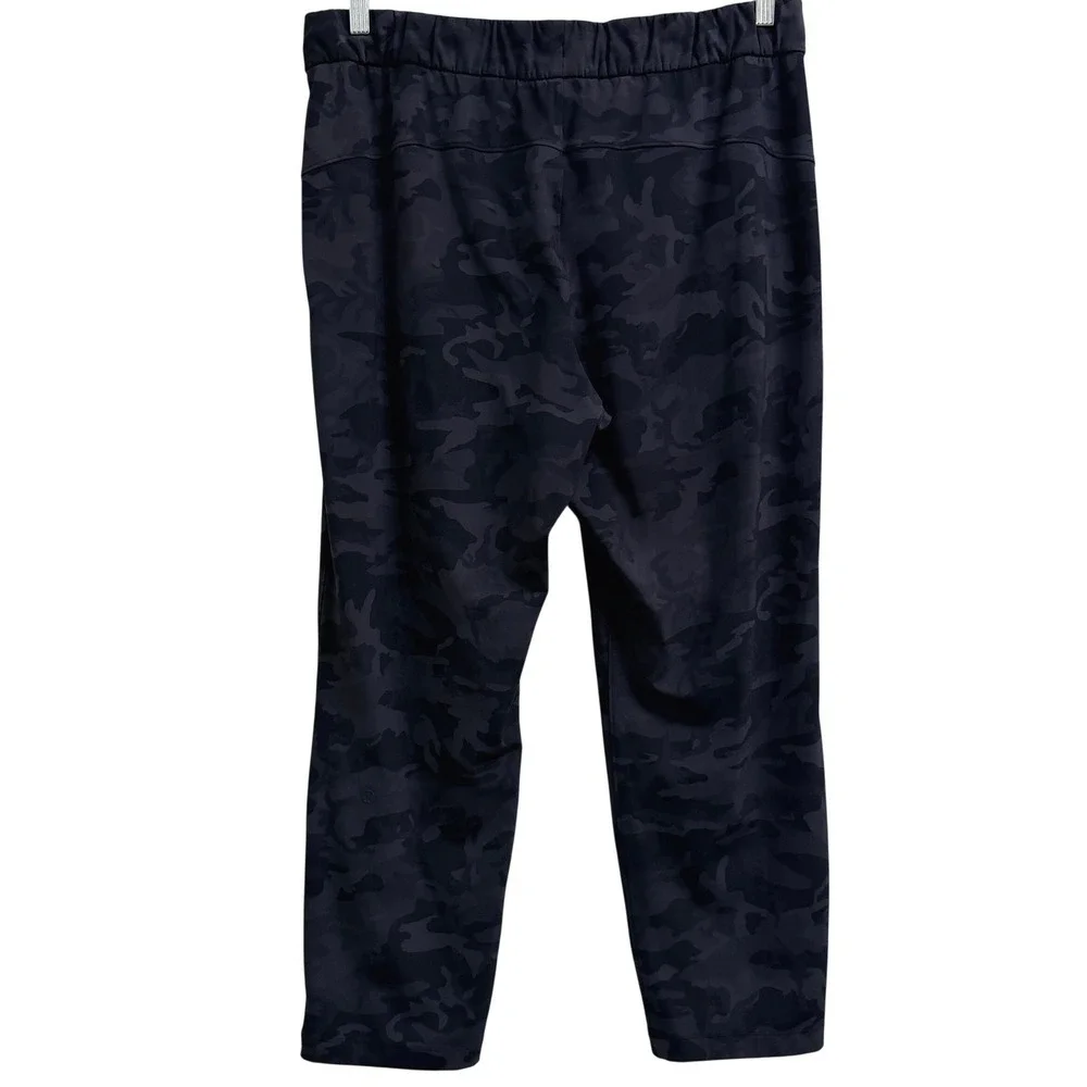 Lululemon On the Fly 7/8 Pant Camo Black Gray Size 12 Pockets Athleisure